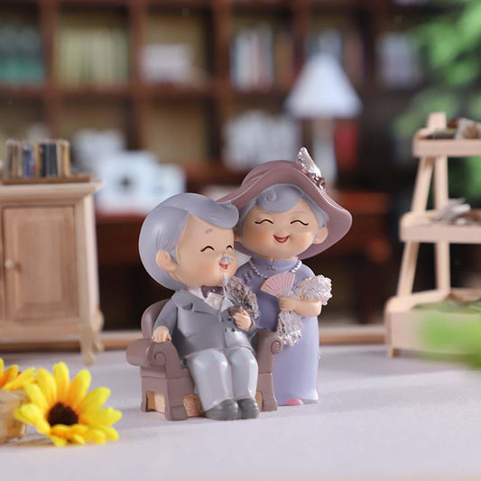 Elderly couple ornaments and woman figurines for living room decoration