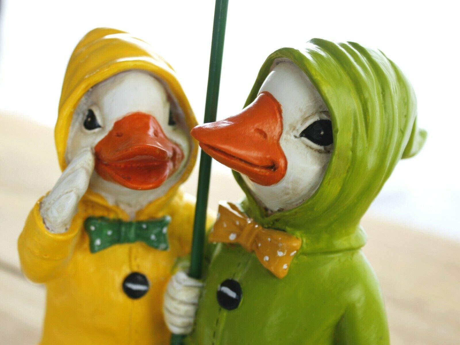 Ducks With Umbrellas Garden Ornaments Novelty Couple Sitting Statues Family Lawn