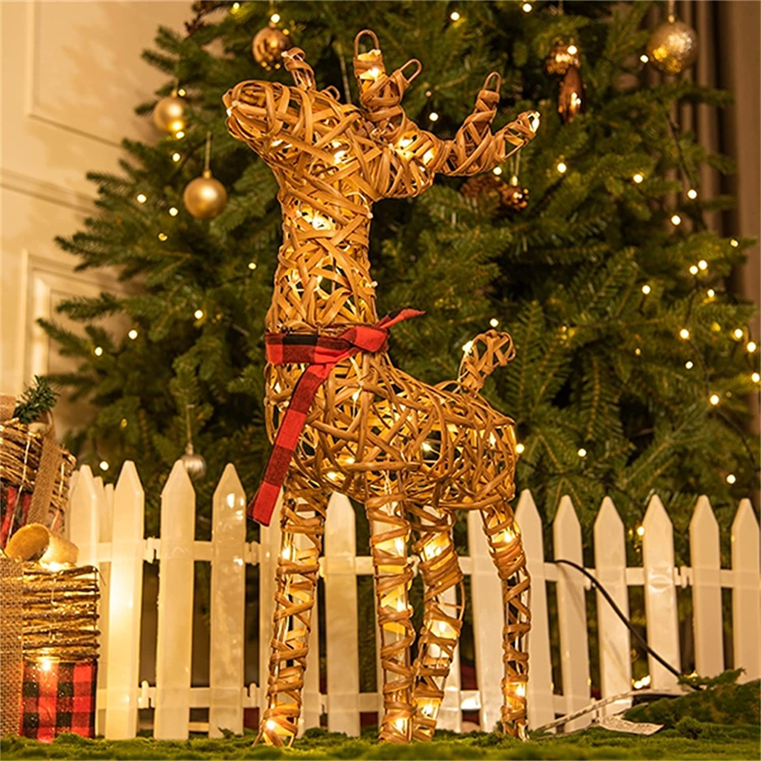 Christmas Rattan Reindeer Light up Christmas Decorations