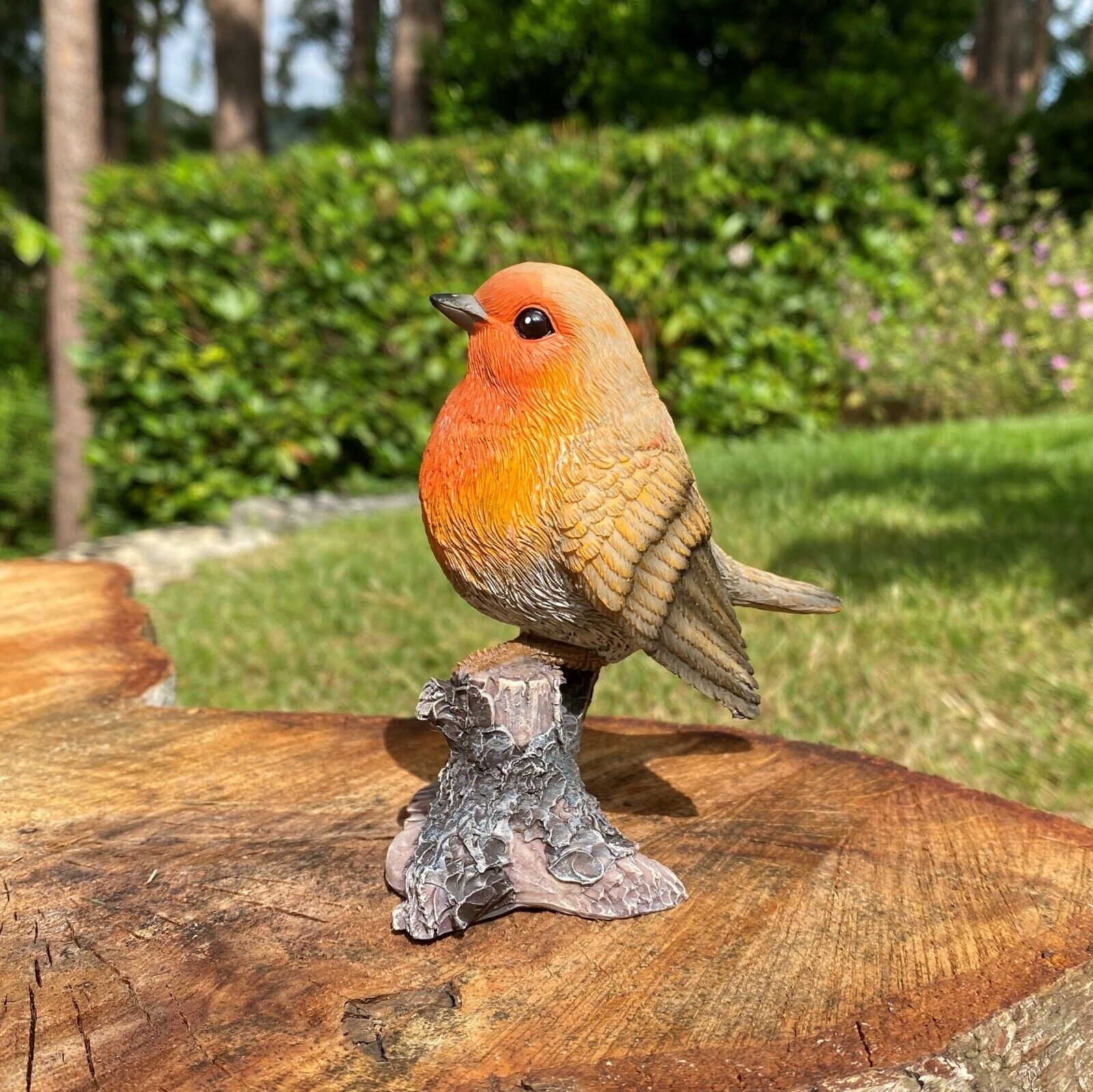 Robin on a Tree Stump Garden Ornament Resin Bird Sculpture Figurine