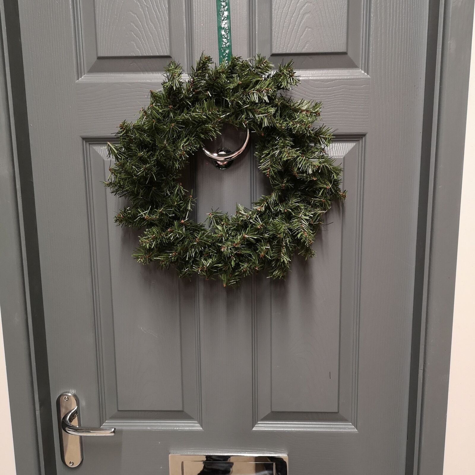 40cm Plain Green Canadian Pine Artificial Christmas Wreath