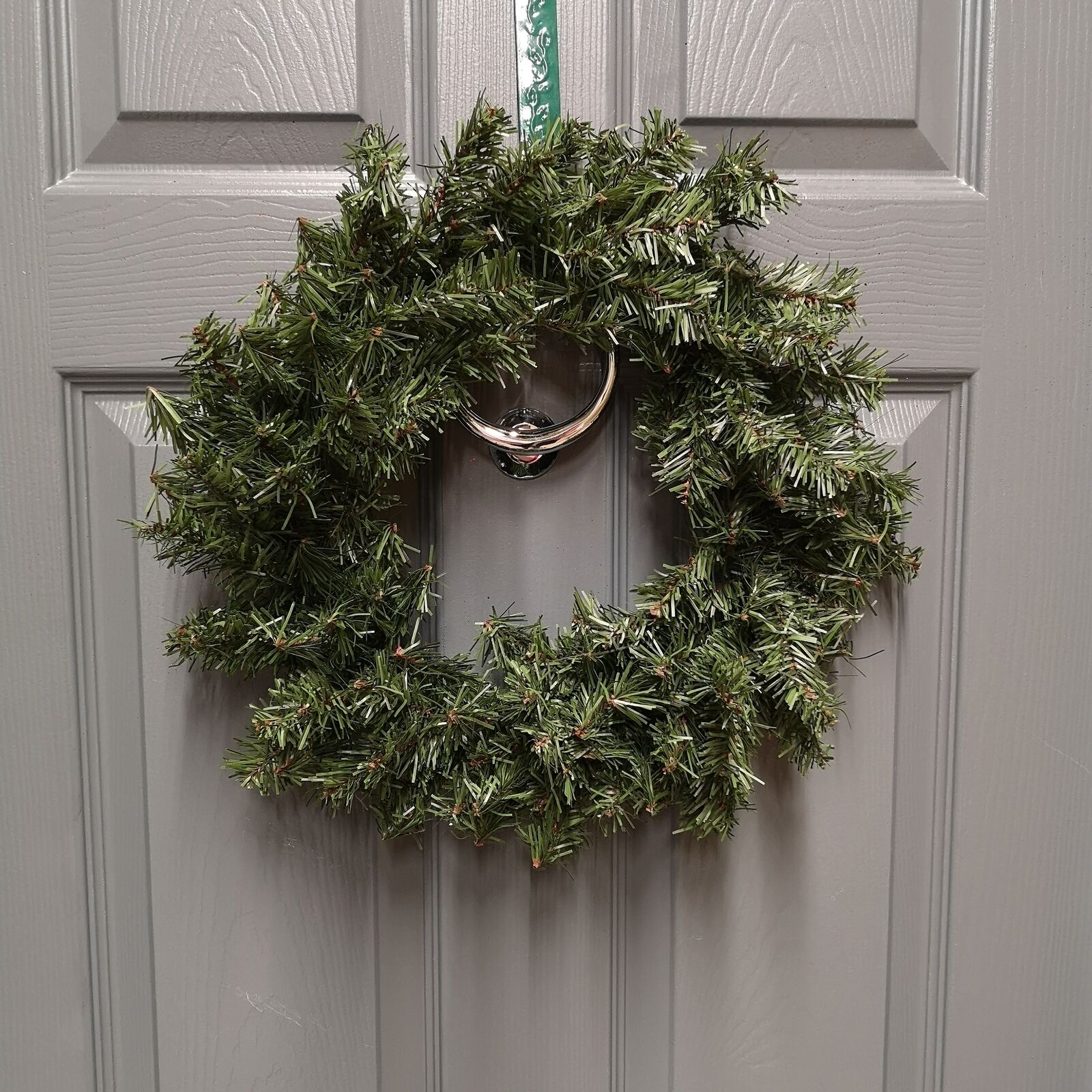 40cm Plain Green Canadian Pine Artificial Christmas Wreath