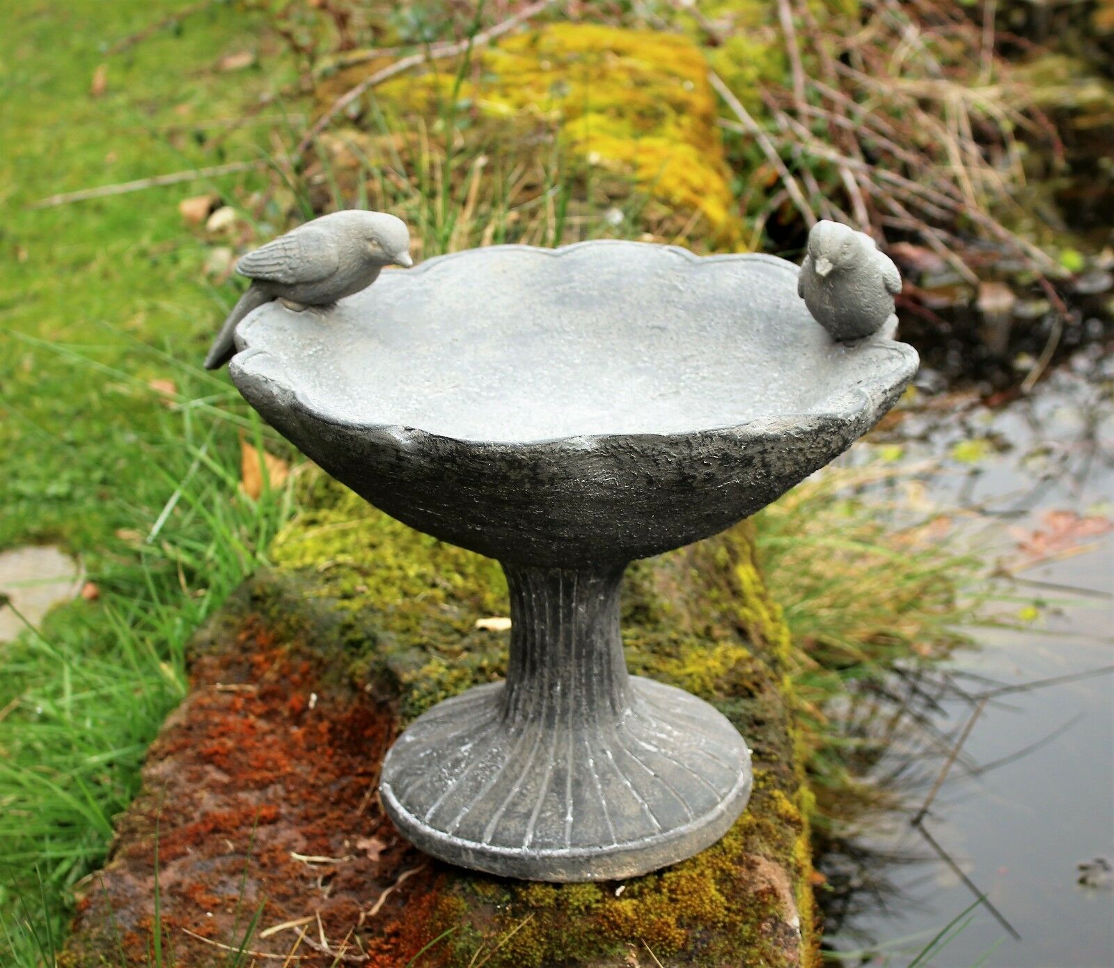 BIRD BATH BOWL OUTDOOR ORNAMENTAL TRADITIONAL GARDEN WATER WEATHERPROOF