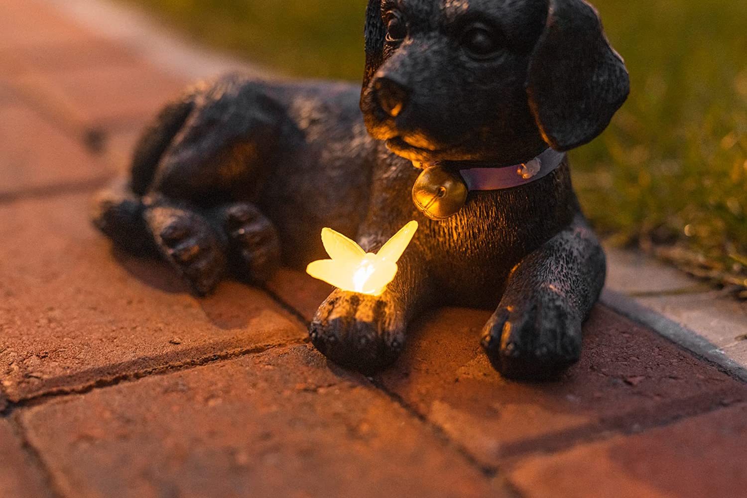 Solar Dog Garden Ornament LED Laying Puppy Statue Light Up Animal Outdoor Decor