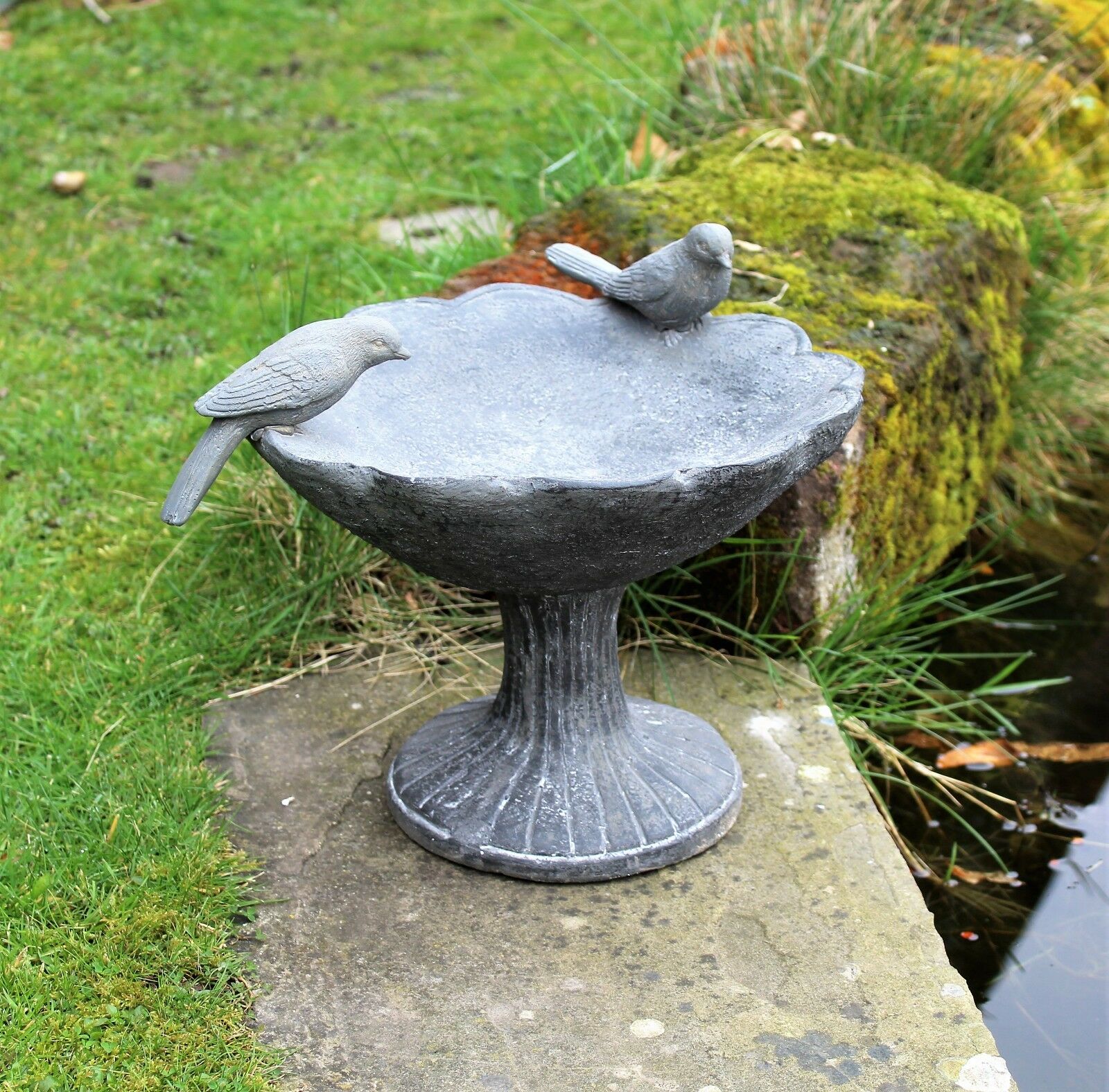 BIRD BATH BOWL OUTDOOR ORNAMENTAL TRADITIONAL GARDEN WATER WEATHERPROOF