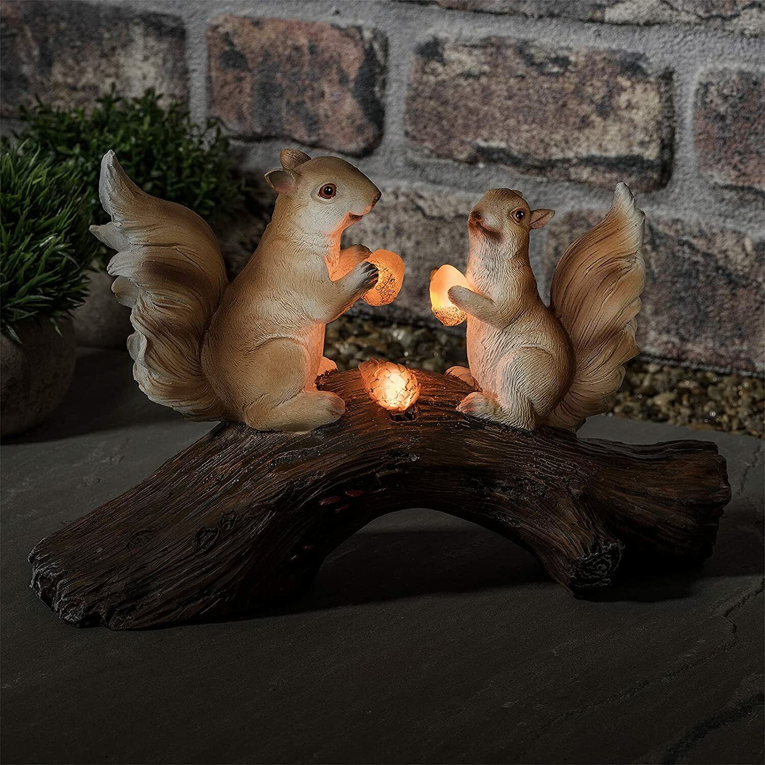 Solar Powered Squirrel Light LED Garden Ornament Outdoor Animal Lamp Patio